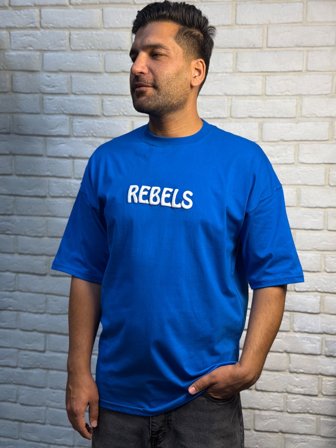 تیشرت گلدوزی REBELS