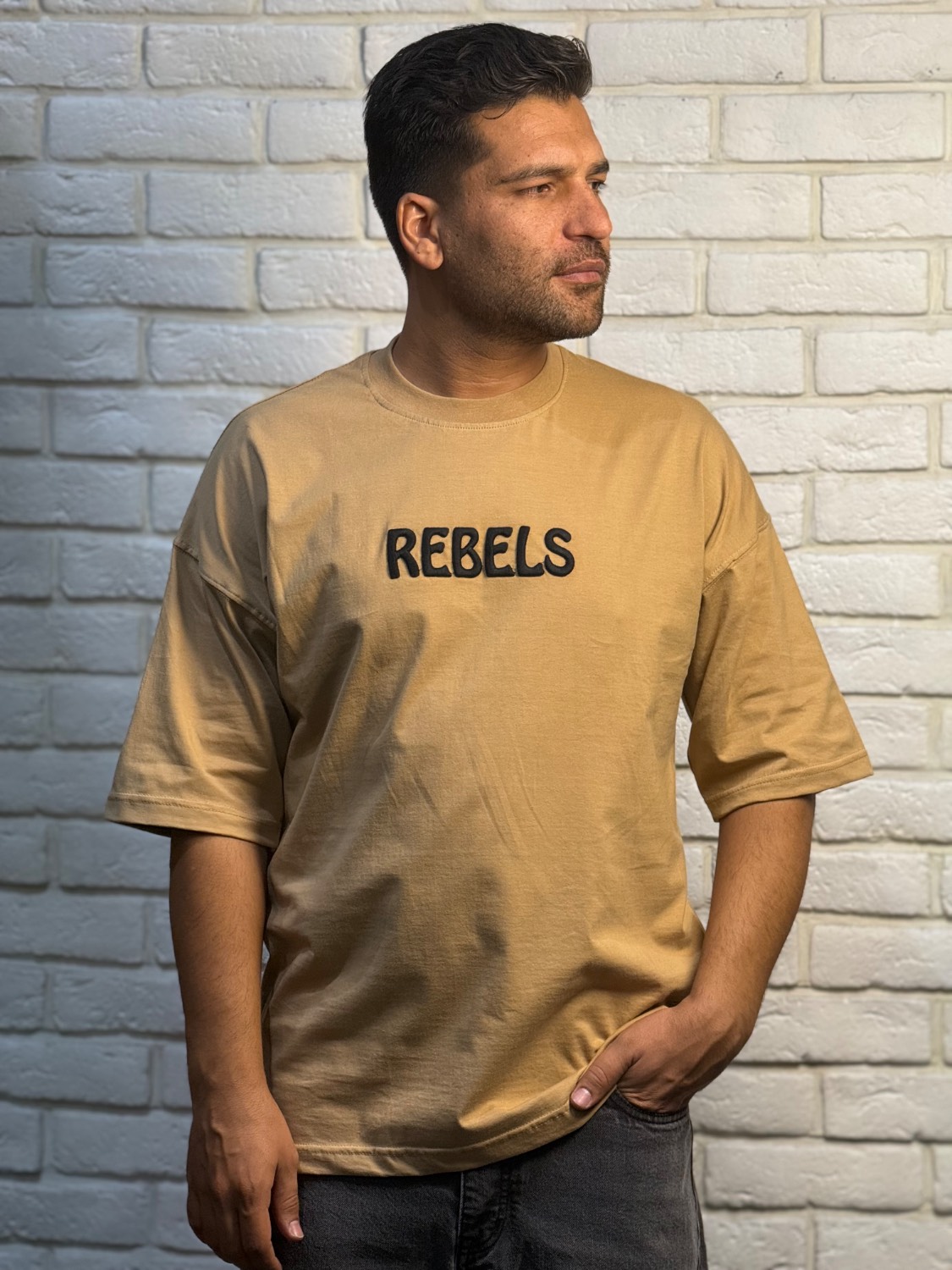 تیشرت گلدوزی REBELS