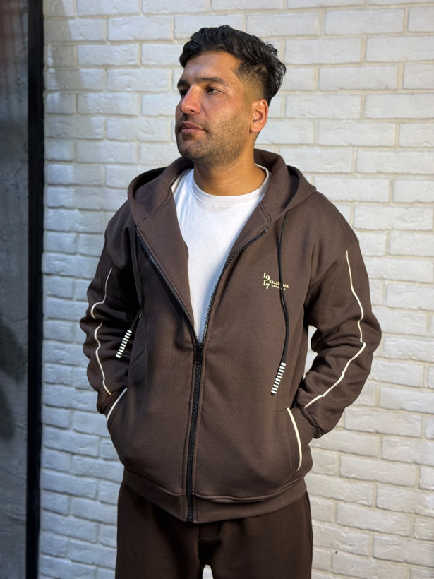 سوئیشرت 19/17